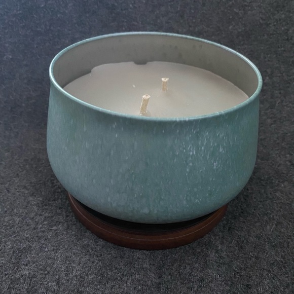 Yankee Candle Sparkling Lemongrass Candle NEW - Picture 3 of 5